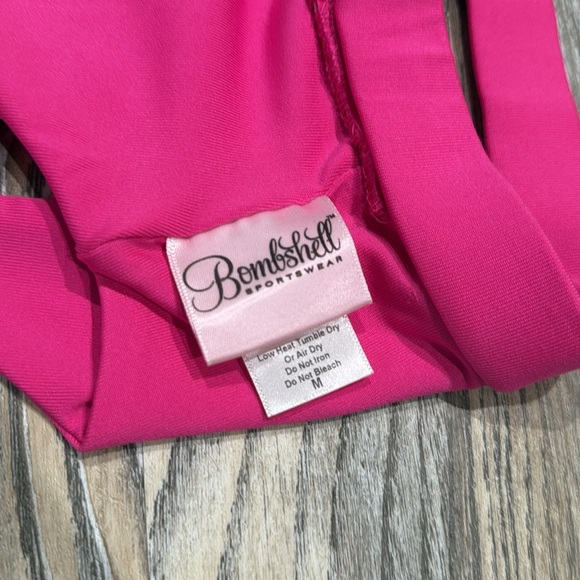 EUC Rare Discontinued Bombshell Sportswear Kitty Sports Bra Size M - Picture 14 of 14